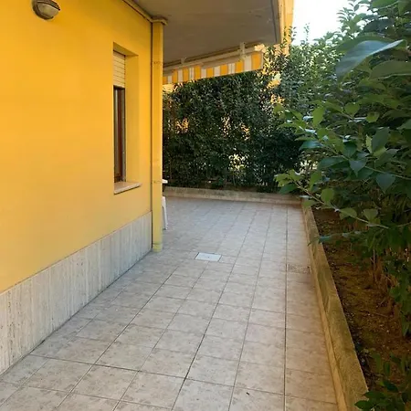 아파트 Parco Dei Limoni 바스토